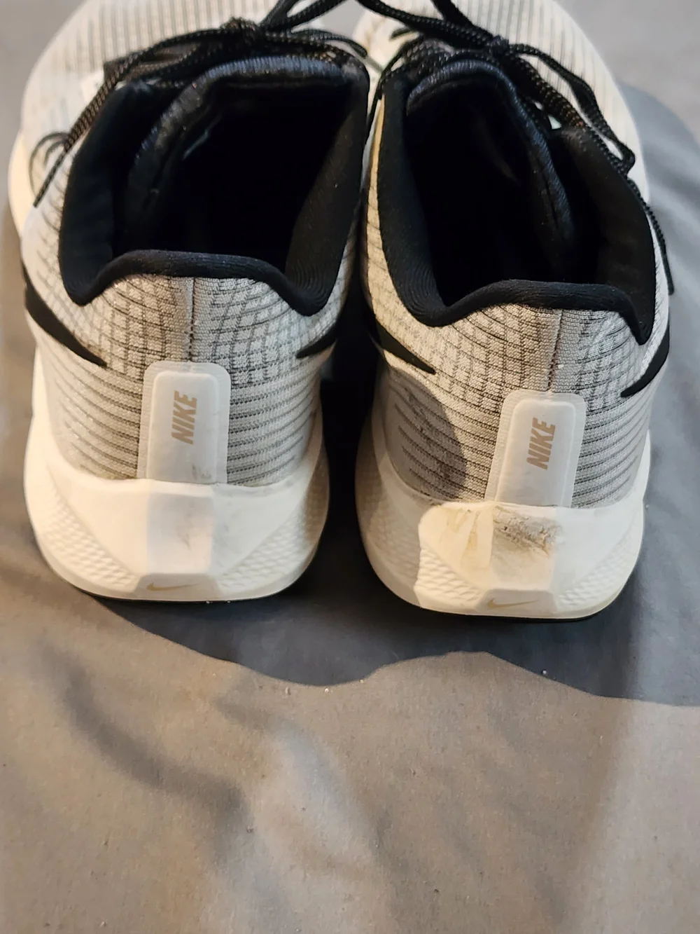 Size 10.5 - Nike Air Zoom Pegasus 39 Phantom Sail (Pre-owned)